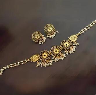 Gorgeous Party Wear Antique Jewellery Set for Women